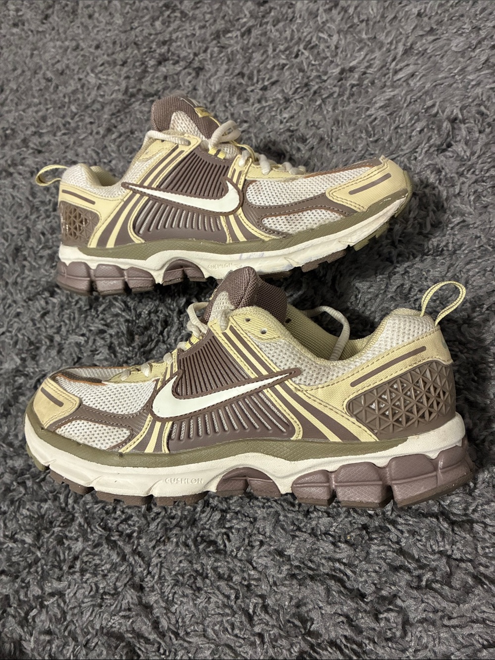 Nike vomero 5